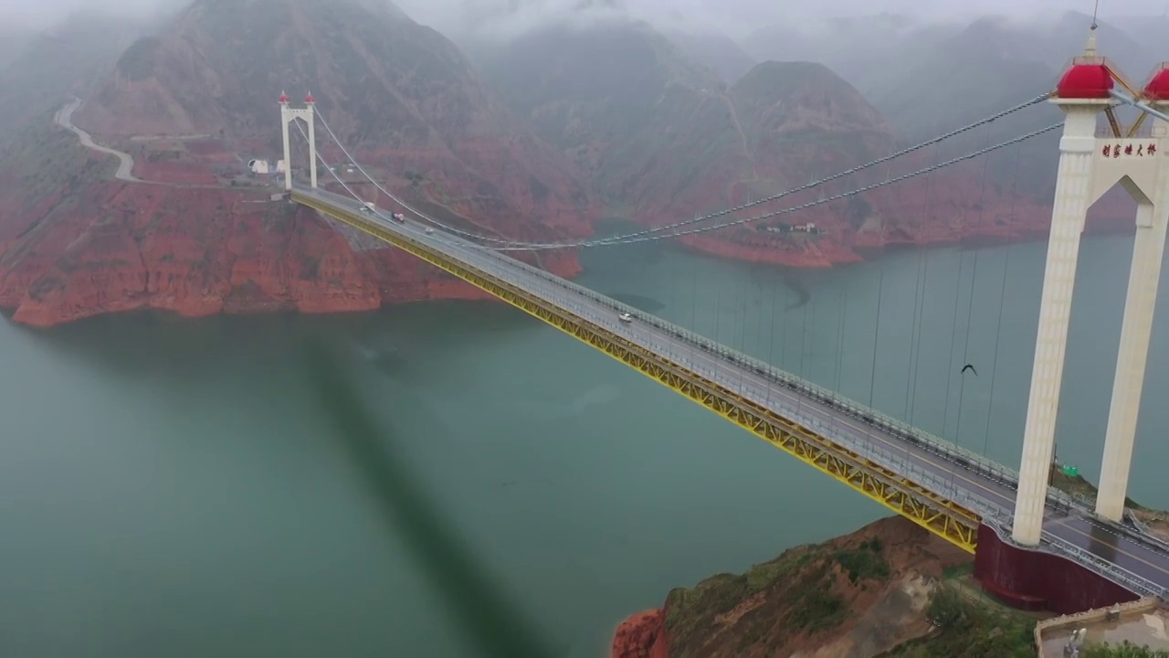 刘家峡大桥 红土高原视频素材