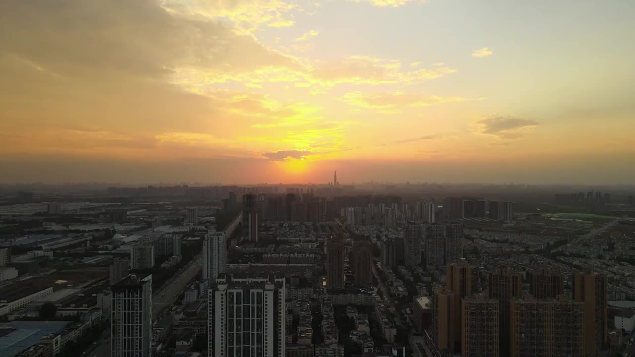 成都市龙泉驿区夜晚市区城市主干道航拍夜景建筑视频素材