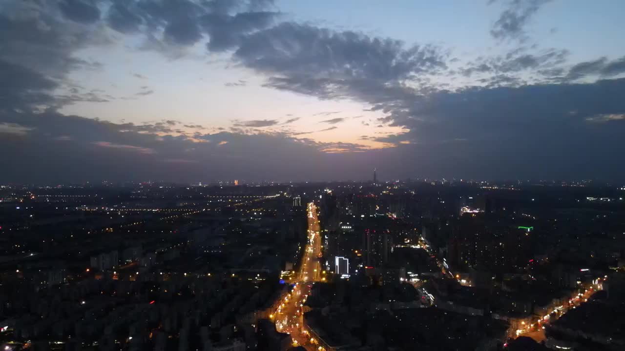 成都市龙泉驿区夜晚市区城市主干道航拍夜景建筑视频素材