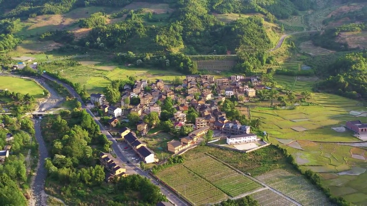 航拍江西宜春明月山古村田心村视频素材