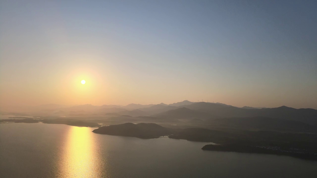 日出，稻田视频素材