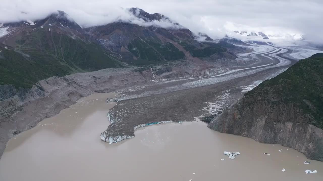 然乌湖景区来古冰川视频素材