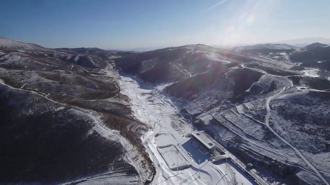 张家口崇礼国家跳台滑雪中心航拍视频素材