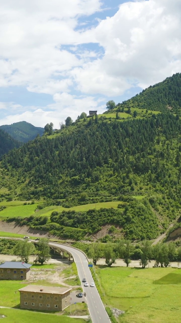 航拍四川川西高原自然风光视频素材