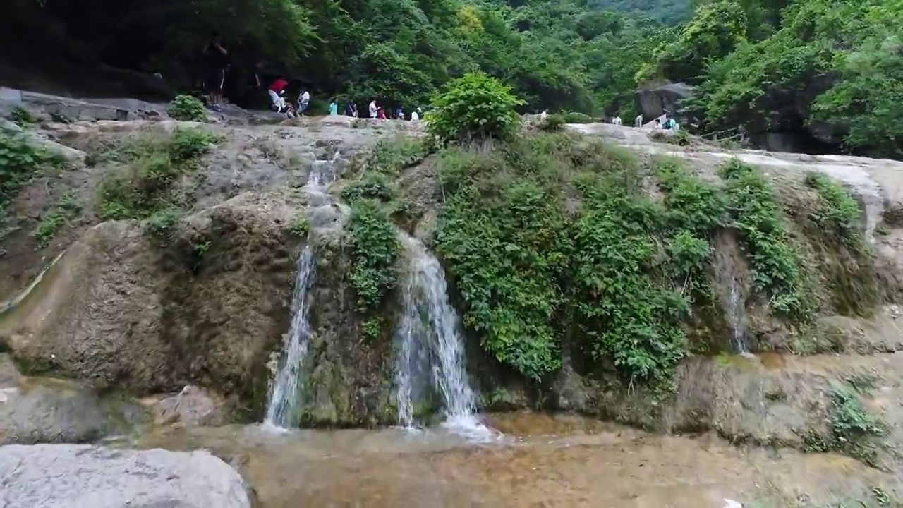 峡谷红石峡溪流视频素材