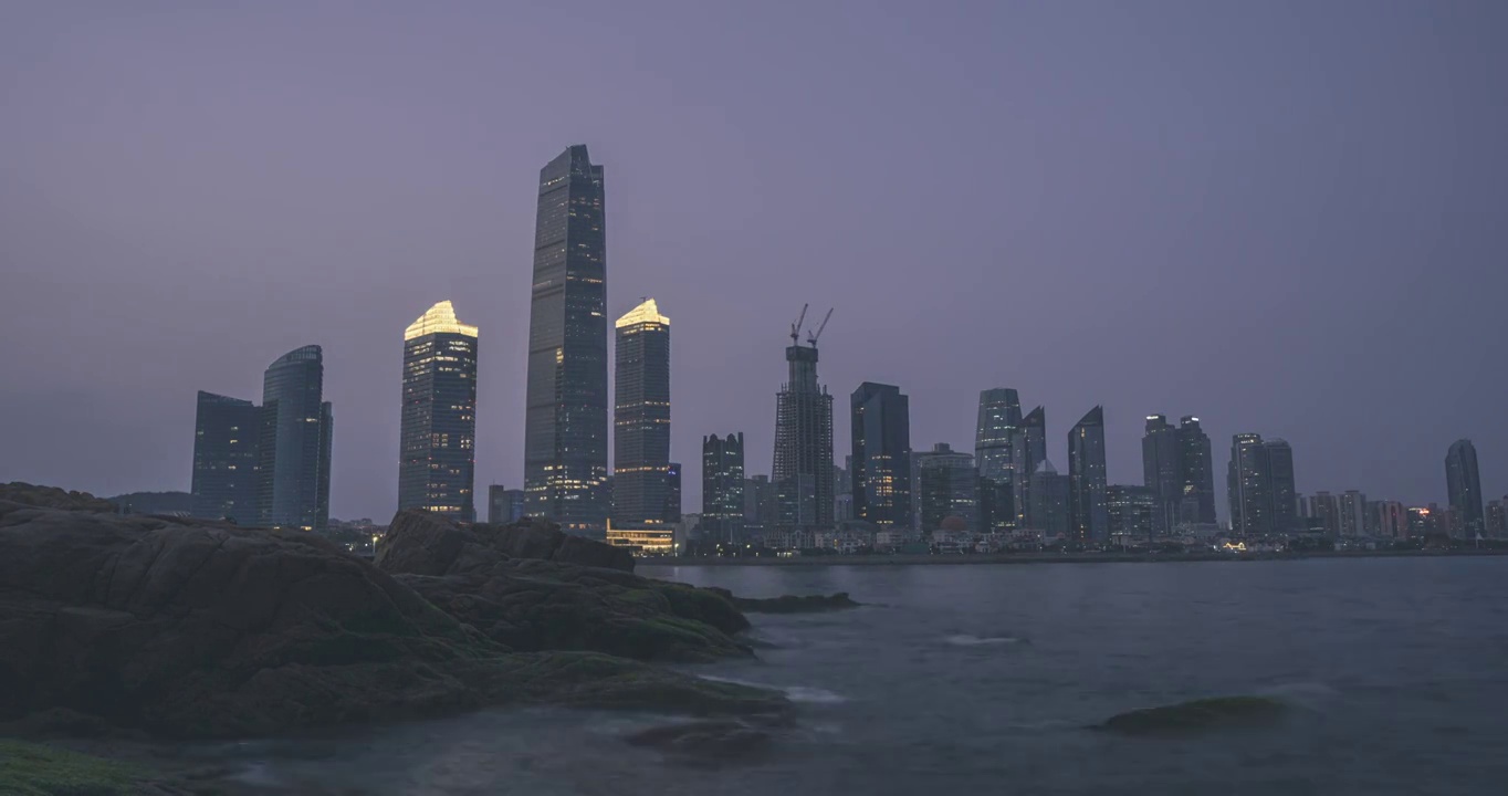 青岛浮山湾雨后日转夜视频下载