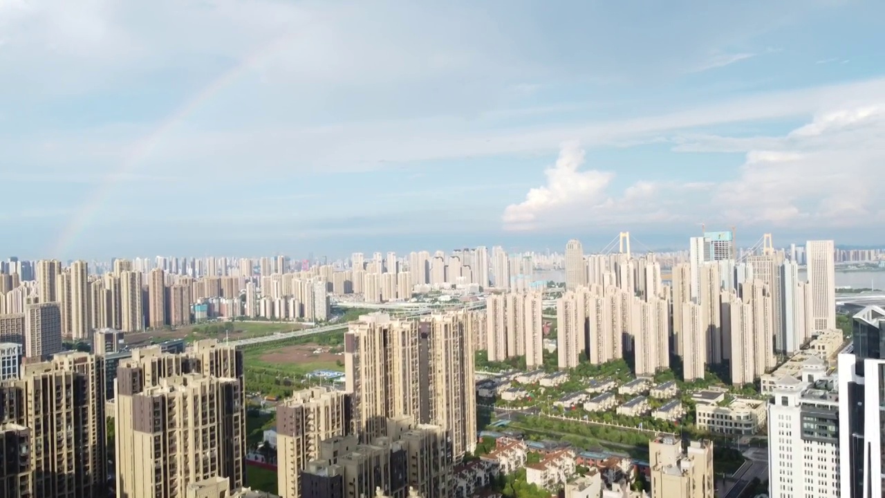 武汉雨过天晴见彩虹视频素材