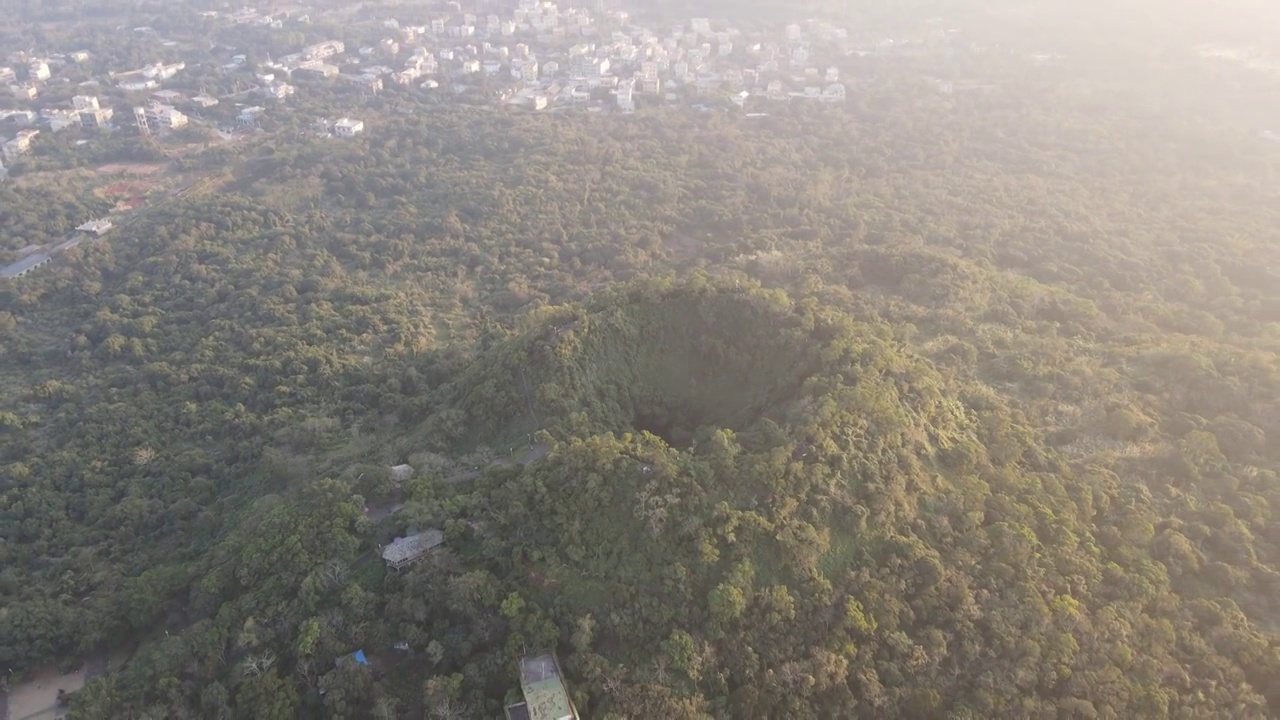 海南雷琼火山公园航拍视频素材