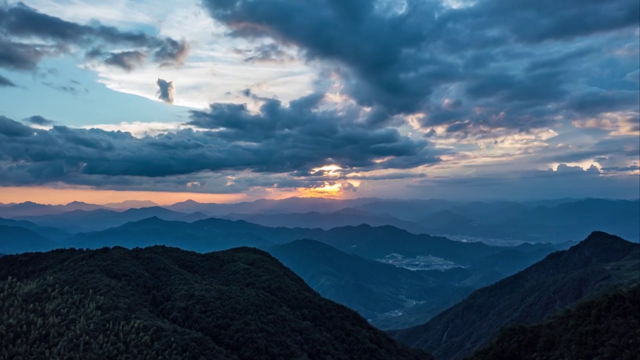 浙江丽水山区丁达尔夕阳视频素材