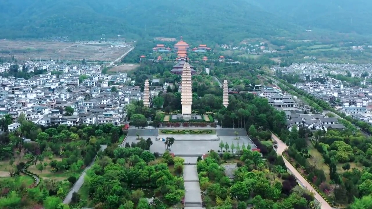 航拍大理崇圣寺三塔视频素材