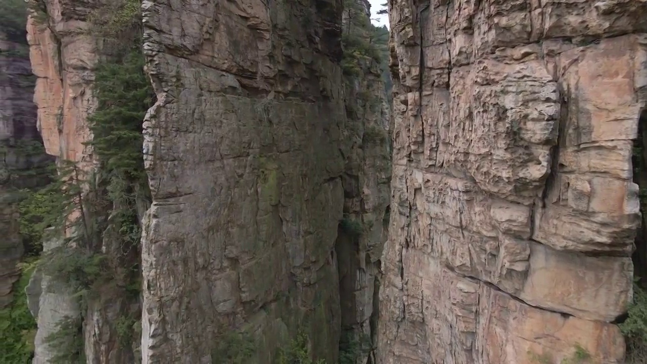 航拍张家界奇峰峡谷视频素材