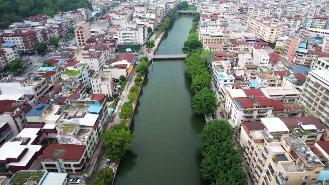 航拍广东省河源市和平县城市全景视频素材