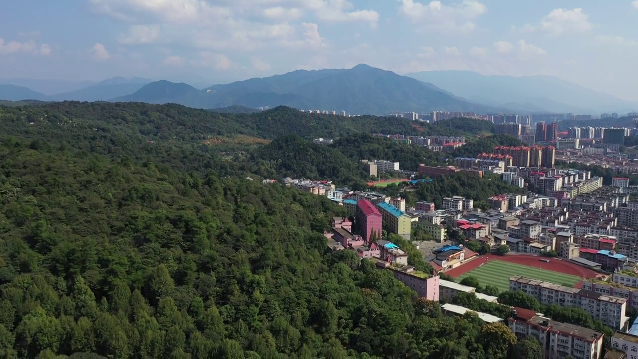 湖南省郴州市苏仙区苏仙岭景区航拍视频素材