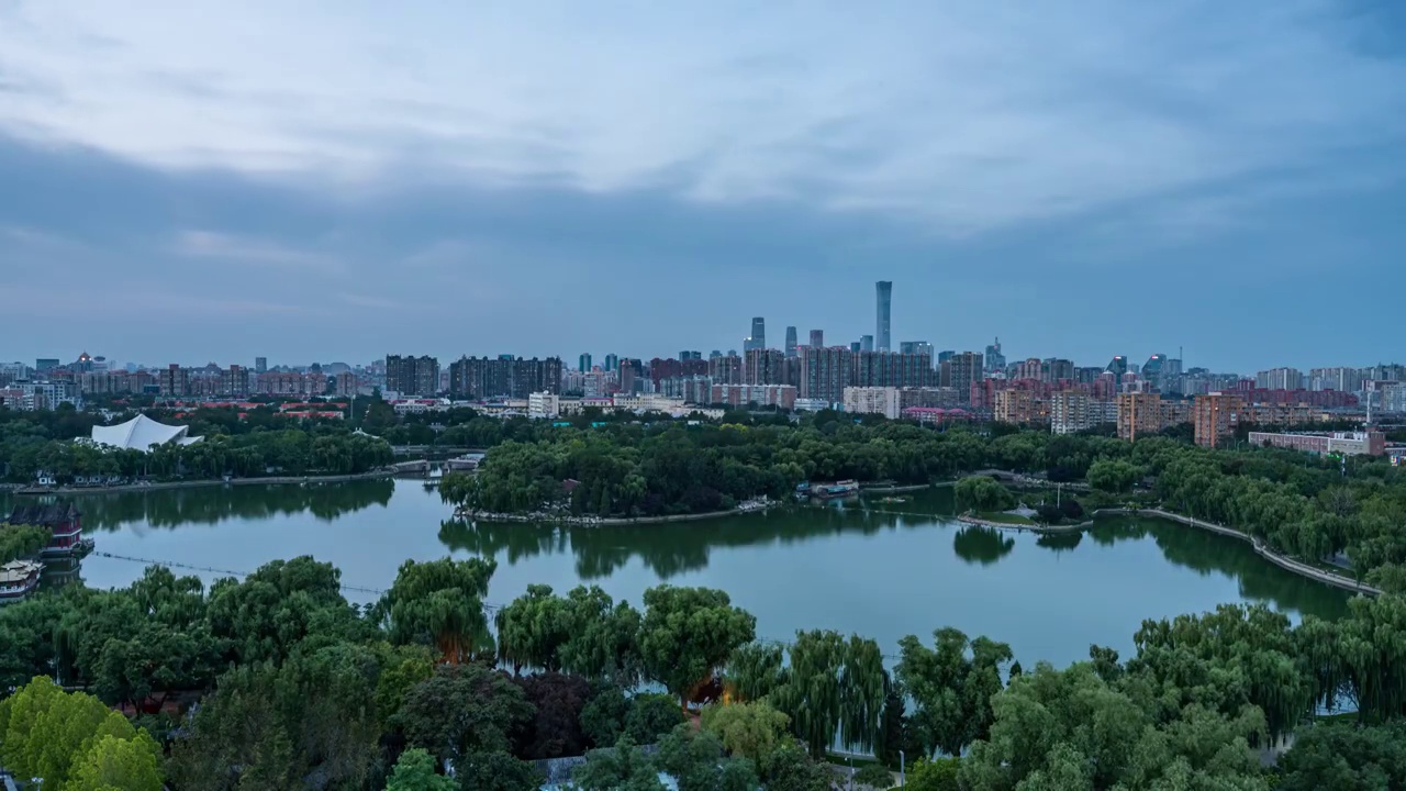 北京龙潭湖与CBD日转夜 4K30P延时视频视频素材