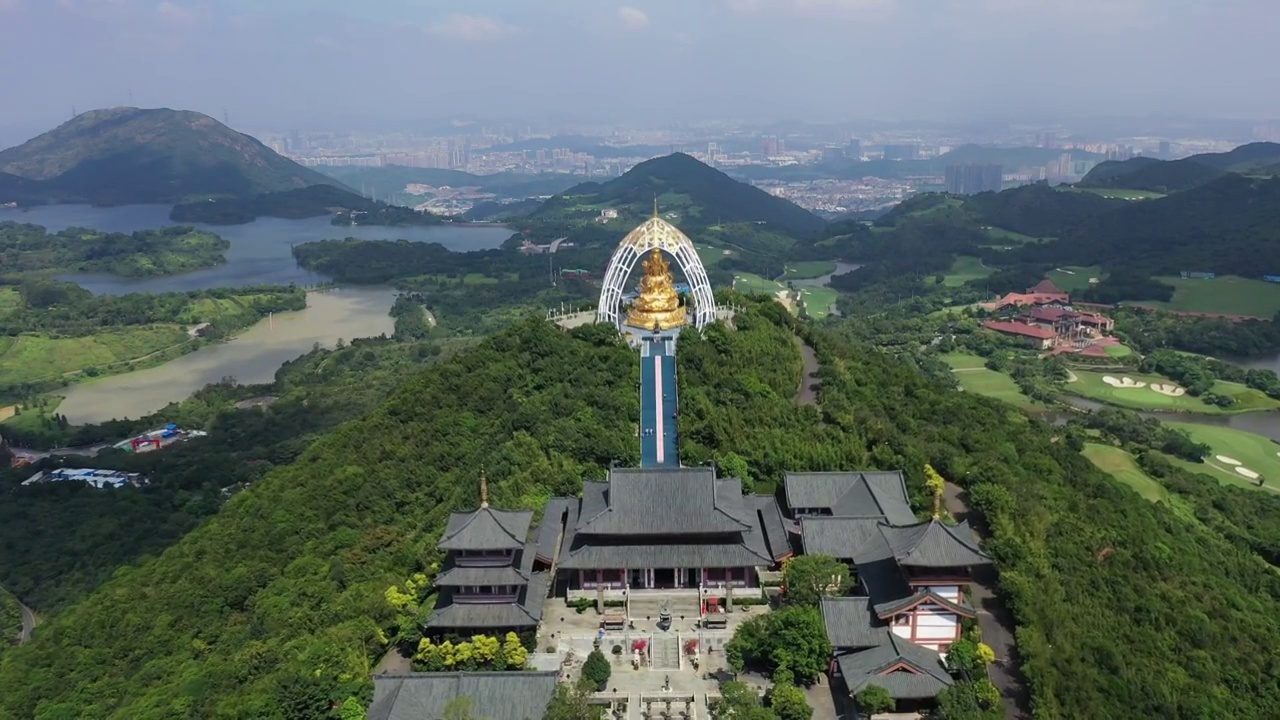 广东省深圳市盐田区东部华侨城大华兴寺航拍视频素材