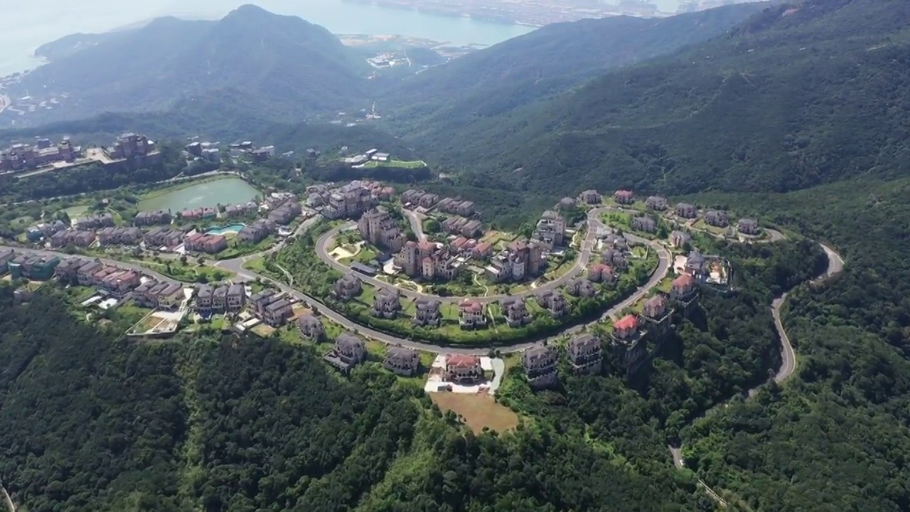 广东省深圳市盐田区东部华侨城大华兴寺航拍视频素材