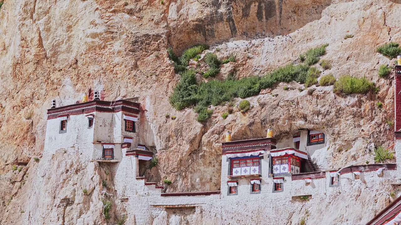 西藏真桑悬空寺视频素材