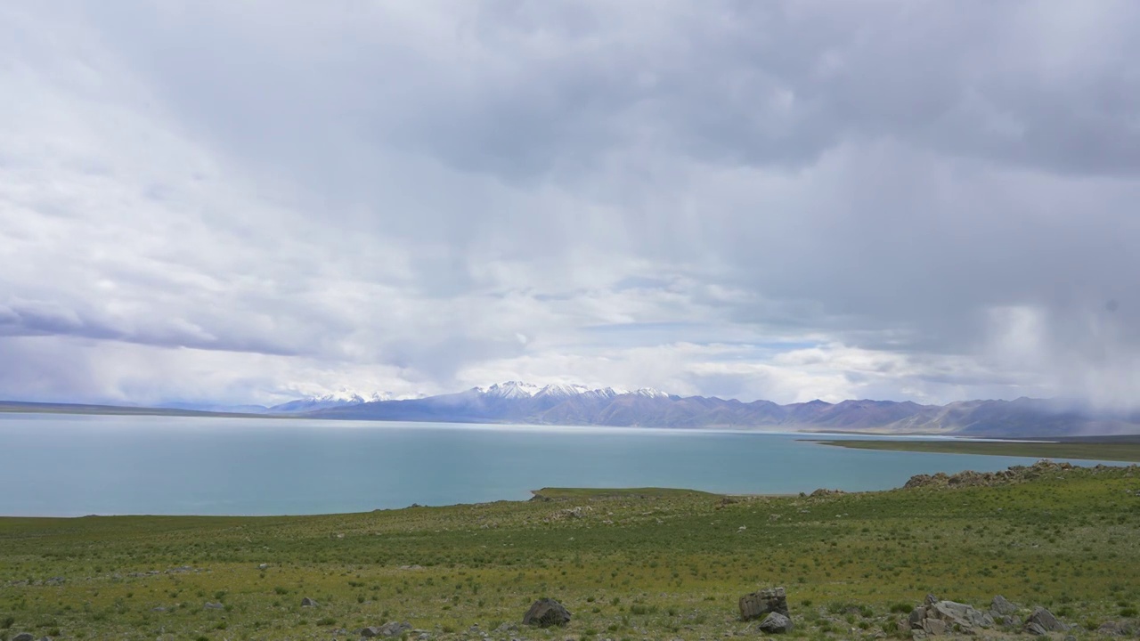 西藏那曲地区尼玛县当惹雍错湖风光，当惹雍措延时摄影视频素材