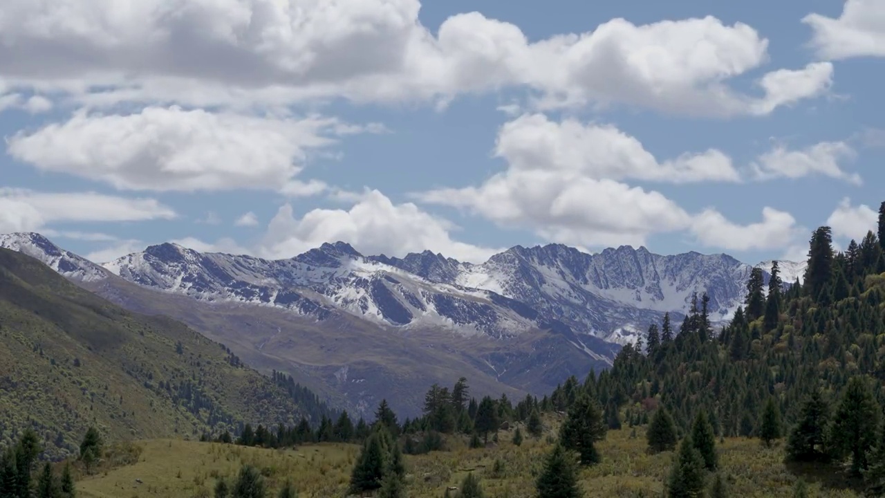 四川甘孜州著名雪山延时摄影，四川著名山峰延时风光视频素材