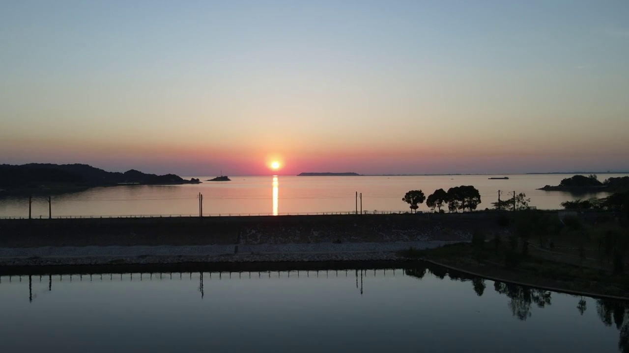 洞庭湖畔的湖光山色视频素材