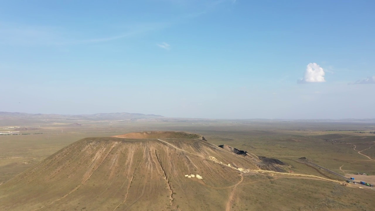 航拍内蒙乌兰哈达火山视频素材