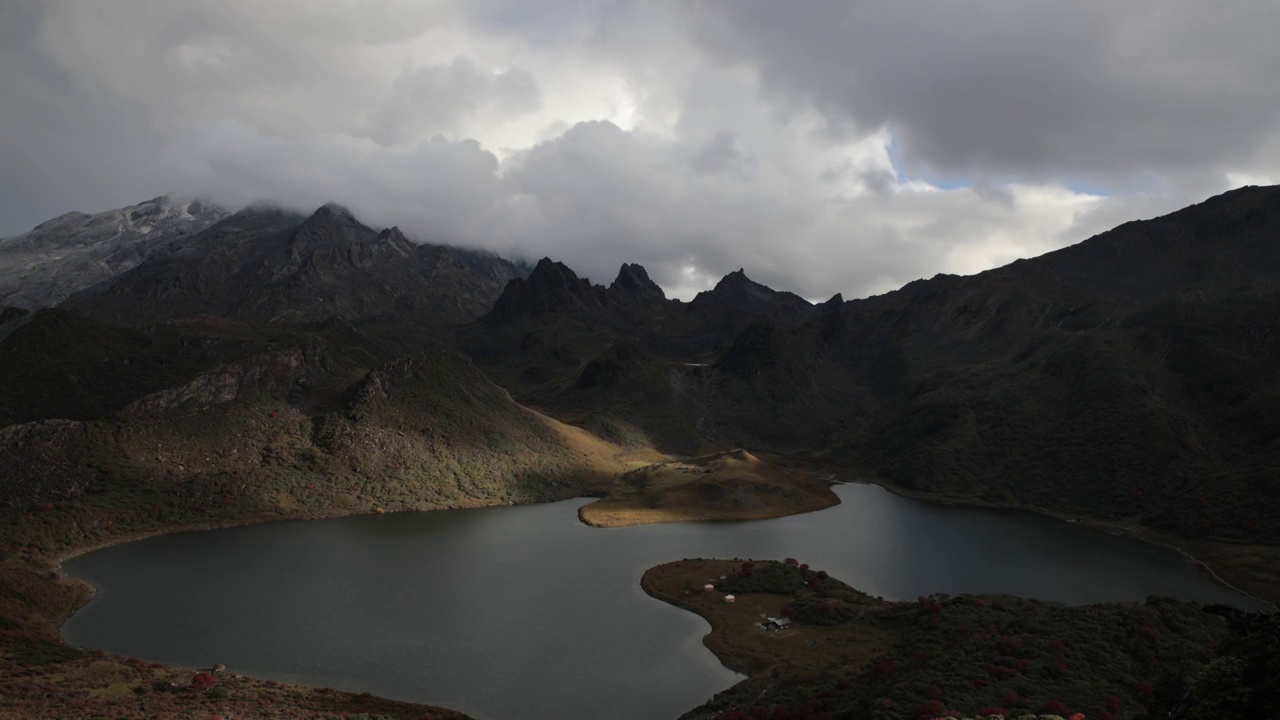 哈巴雪山 湾海 黑海 延时摄影视频素材