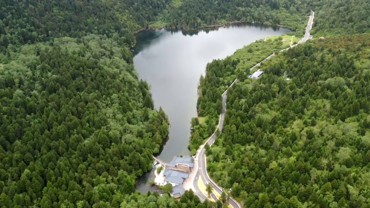 四川木格措景区七色海视频素材