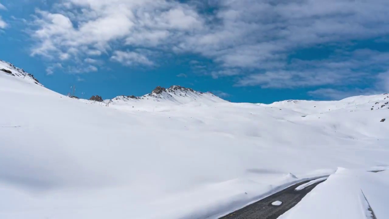 白雪公路视频素材