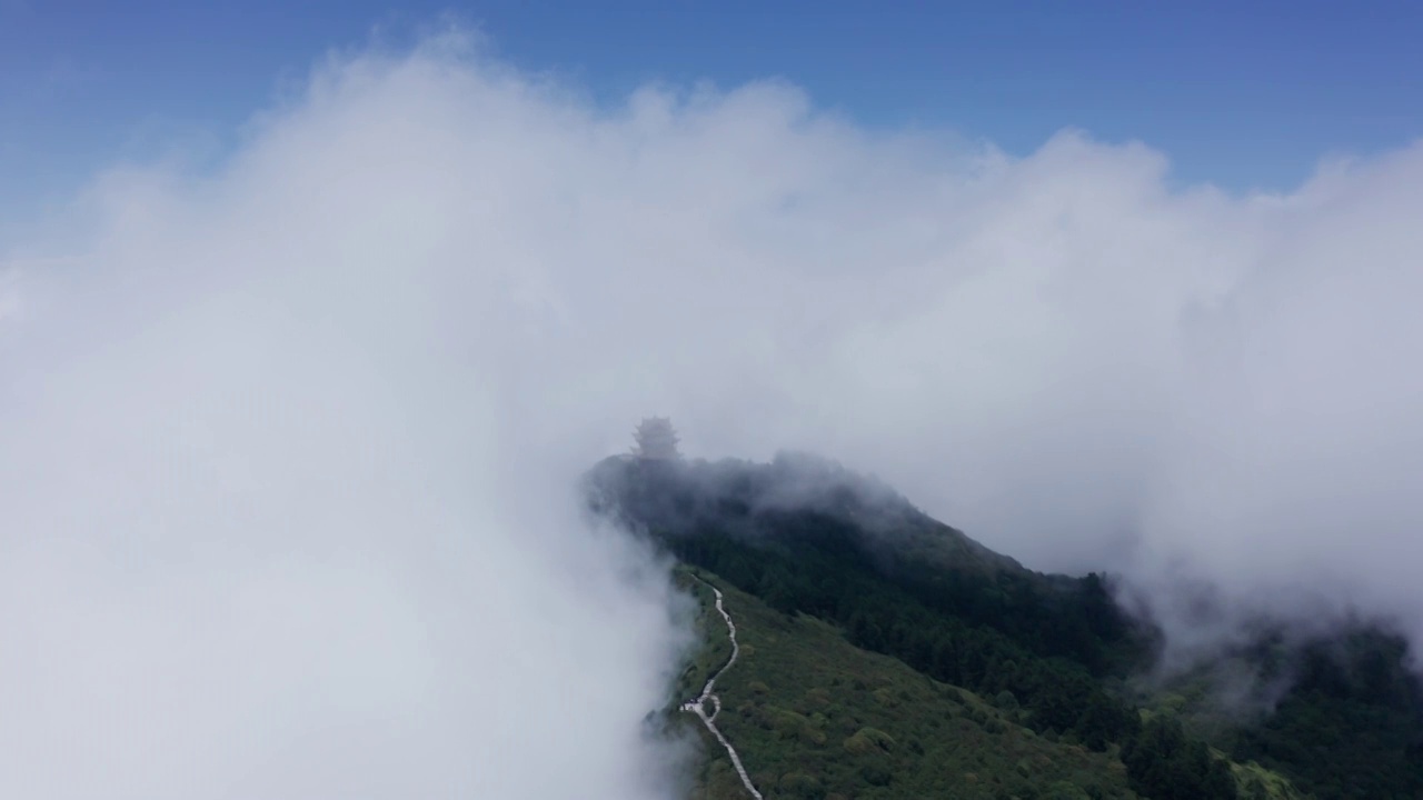 峨眉山金顶航拍（云海）视频素材