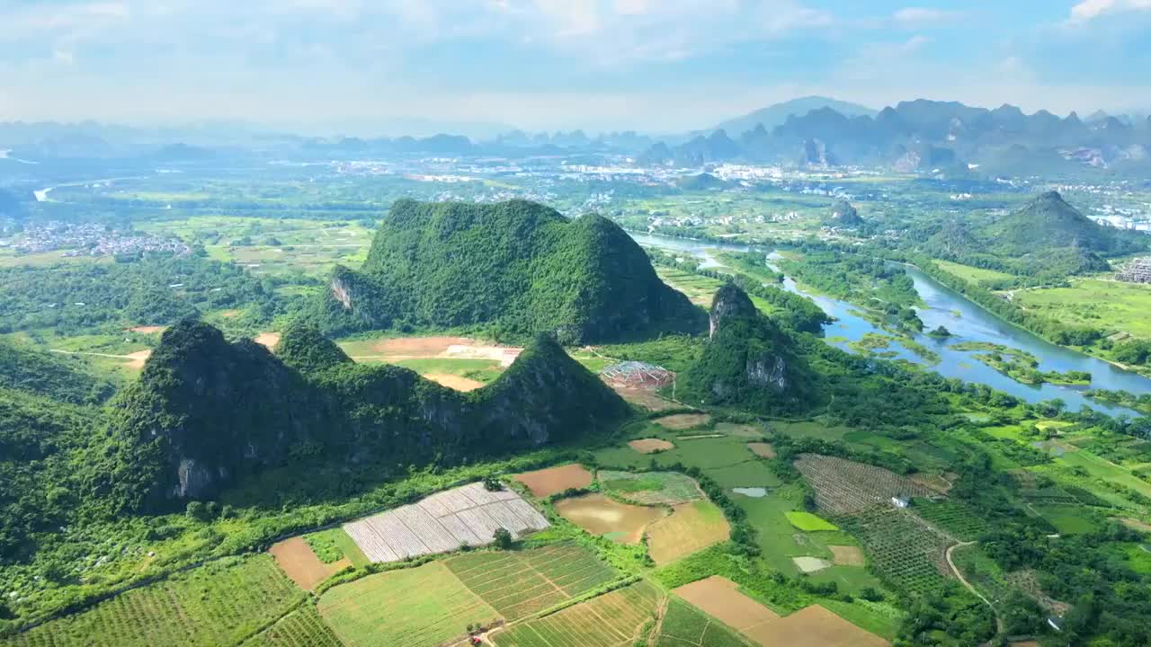 广西桂林市漓江两岸自然山水风光视频素材