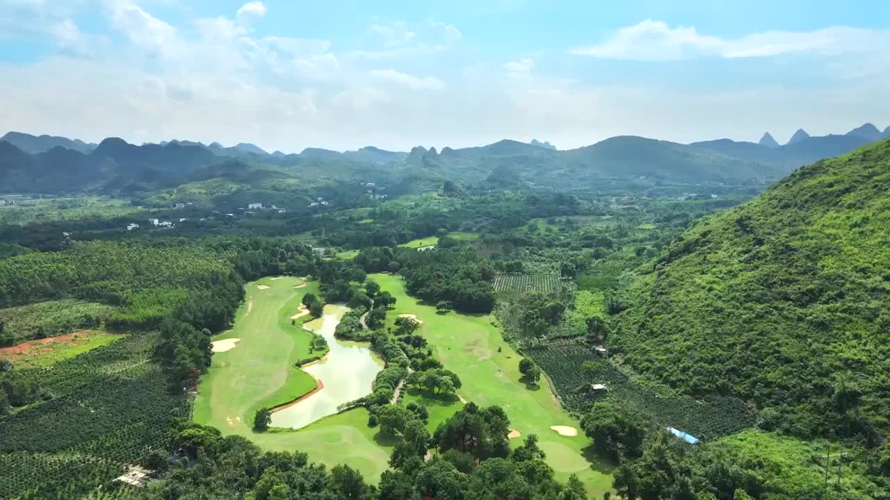 广西桂林市漓江两岸自然山水风光视频素材