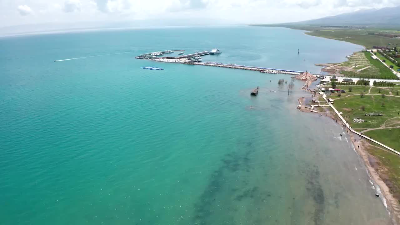 青海省海南藏族自治州青海湖景区航拍风光视频素材