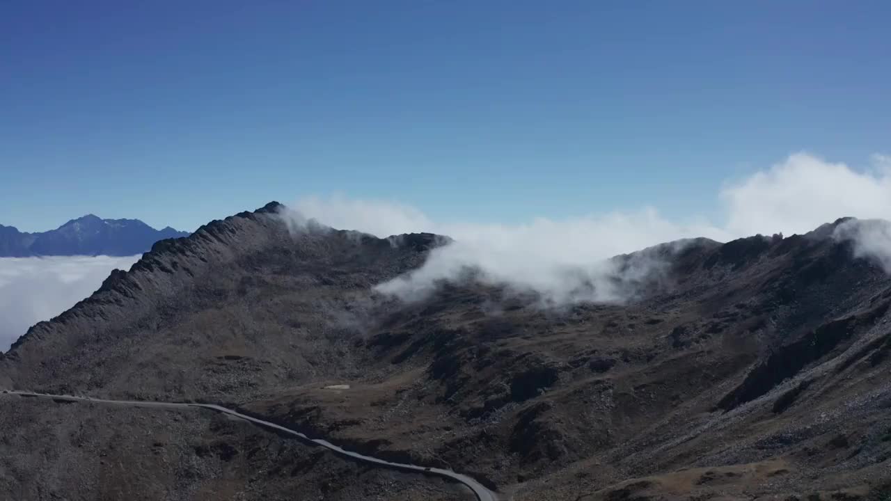 巴郎山云海视频素材