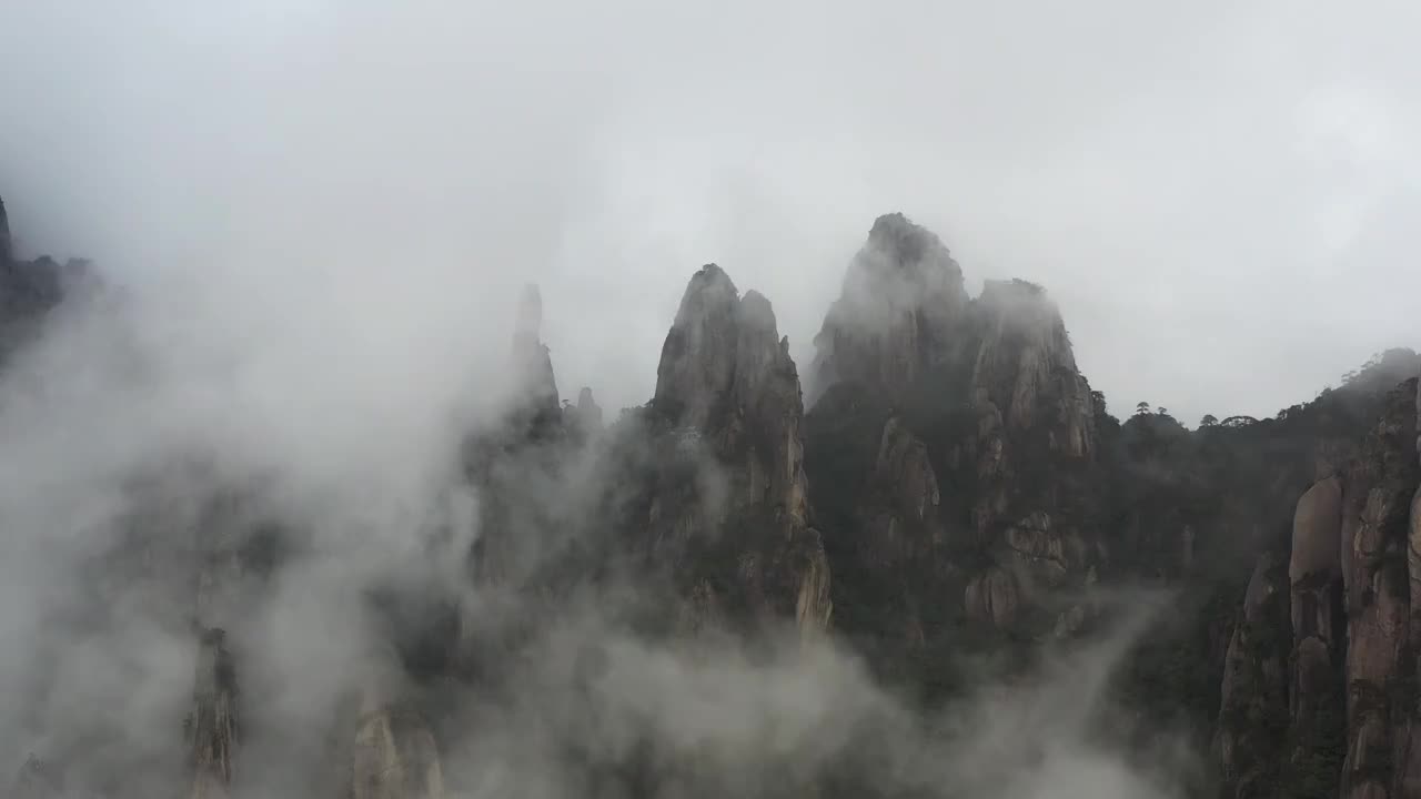 江西上饶：云雾三清山视频素材