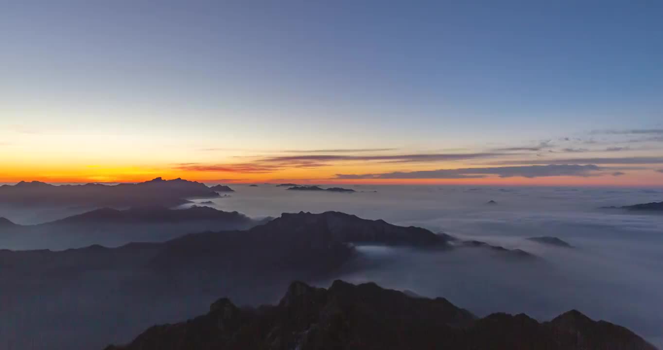 河南省洛阳市栾川县老君山风景区日出延时视频素材