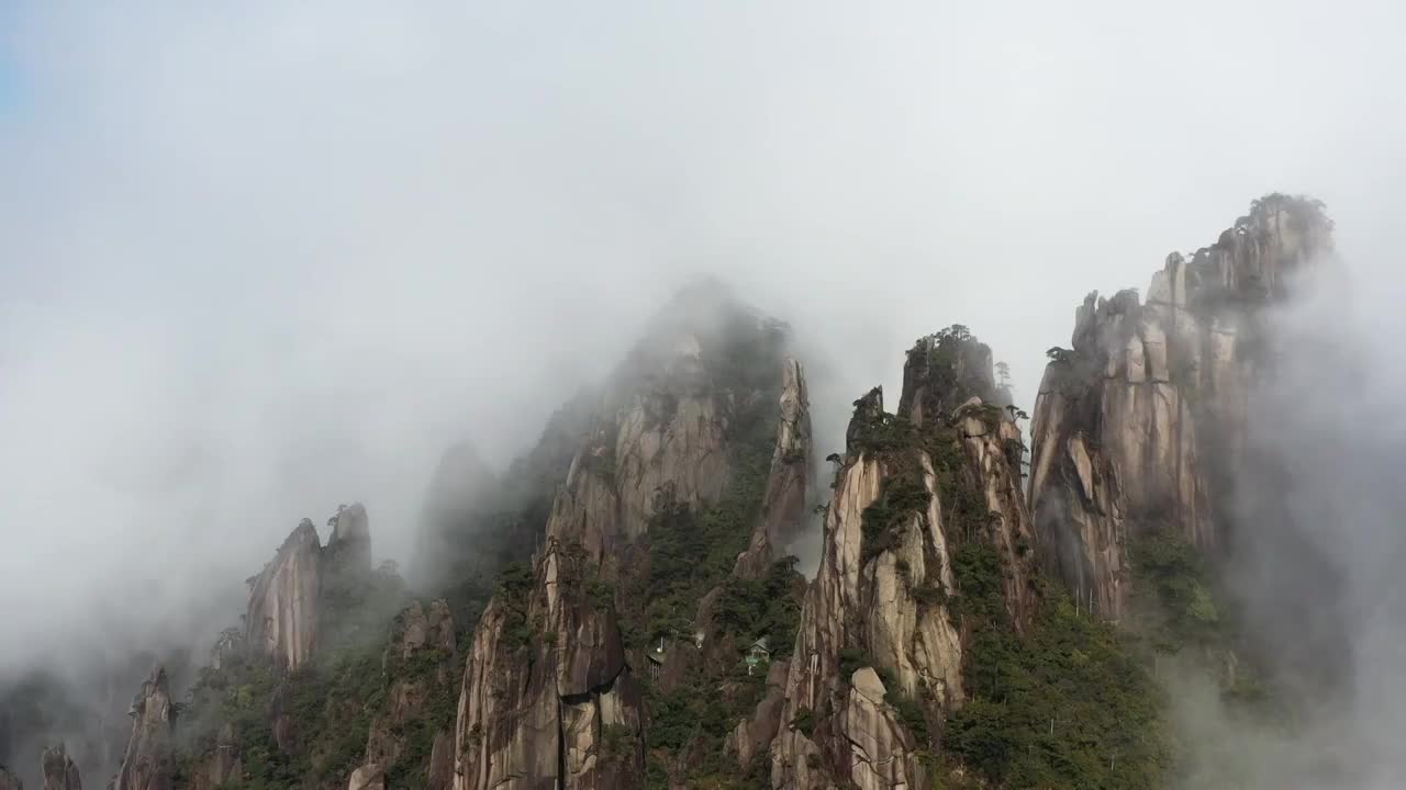 江西上饶：航拍三清山春季云海视频素材