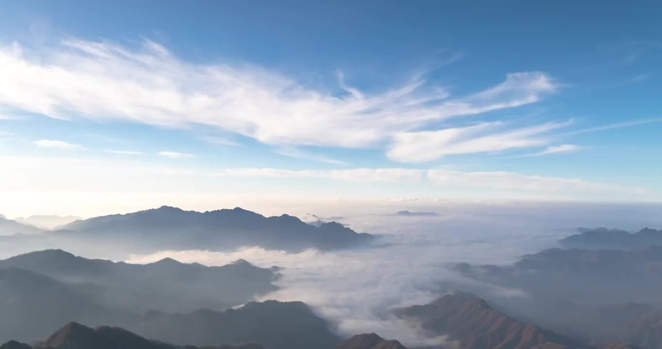 中国河南省洛阳市栾川县老君山风景区日出延时视频素材