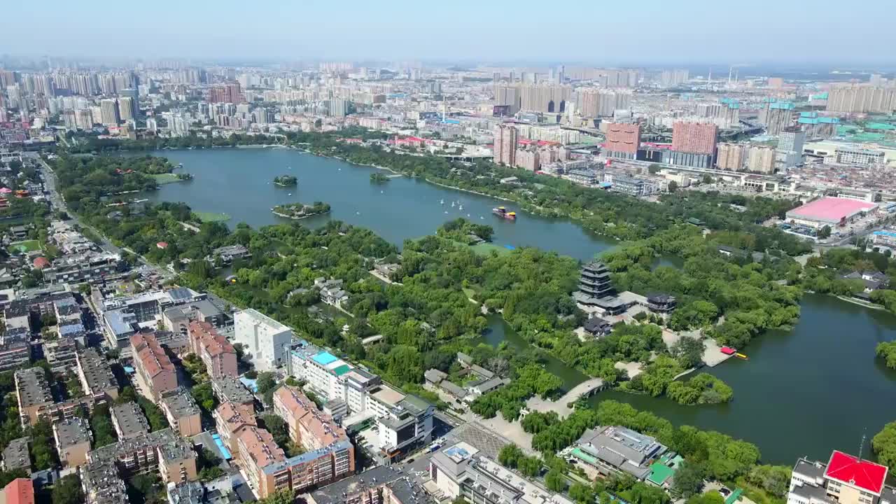 航拍山东济南城市建筑景观天际线视频素材