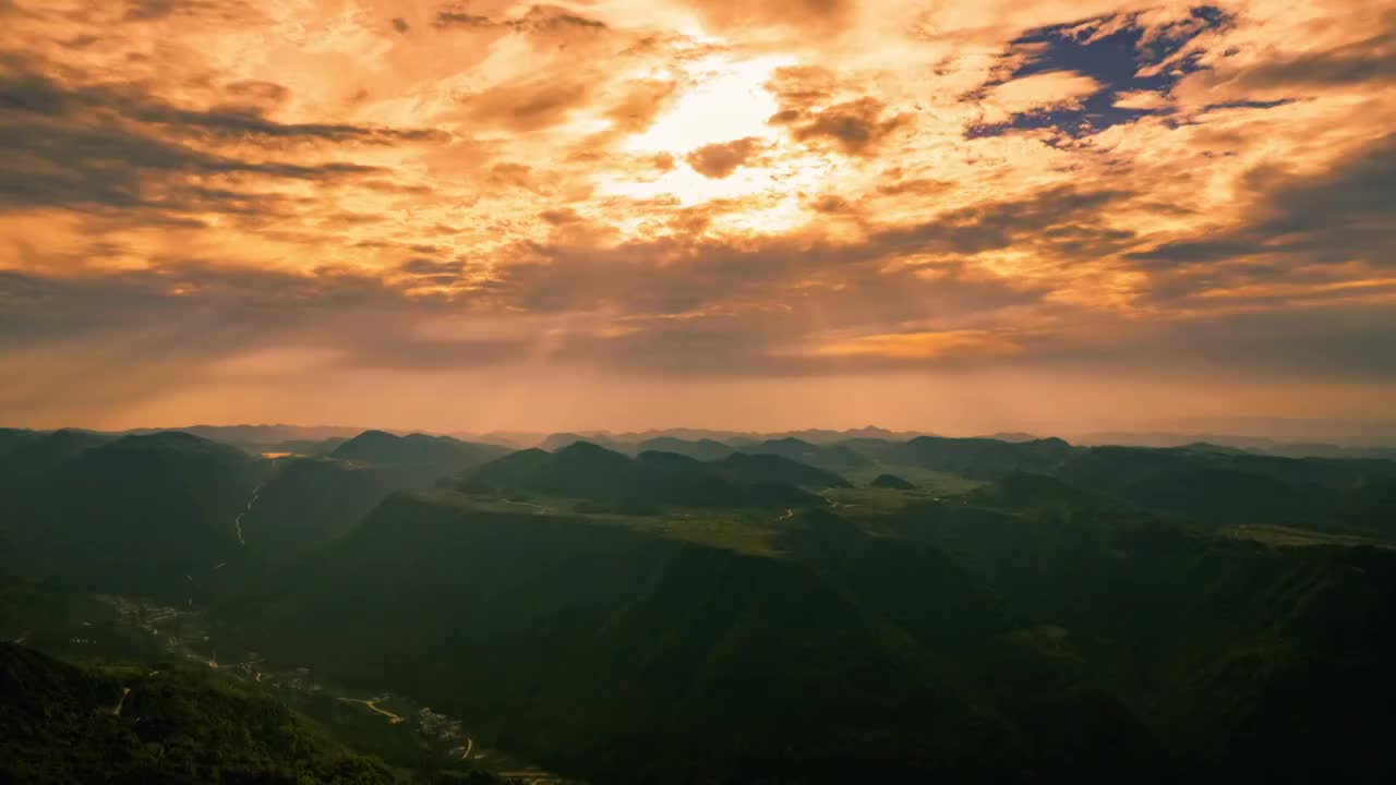 云贵高原上的晚霞视频素材