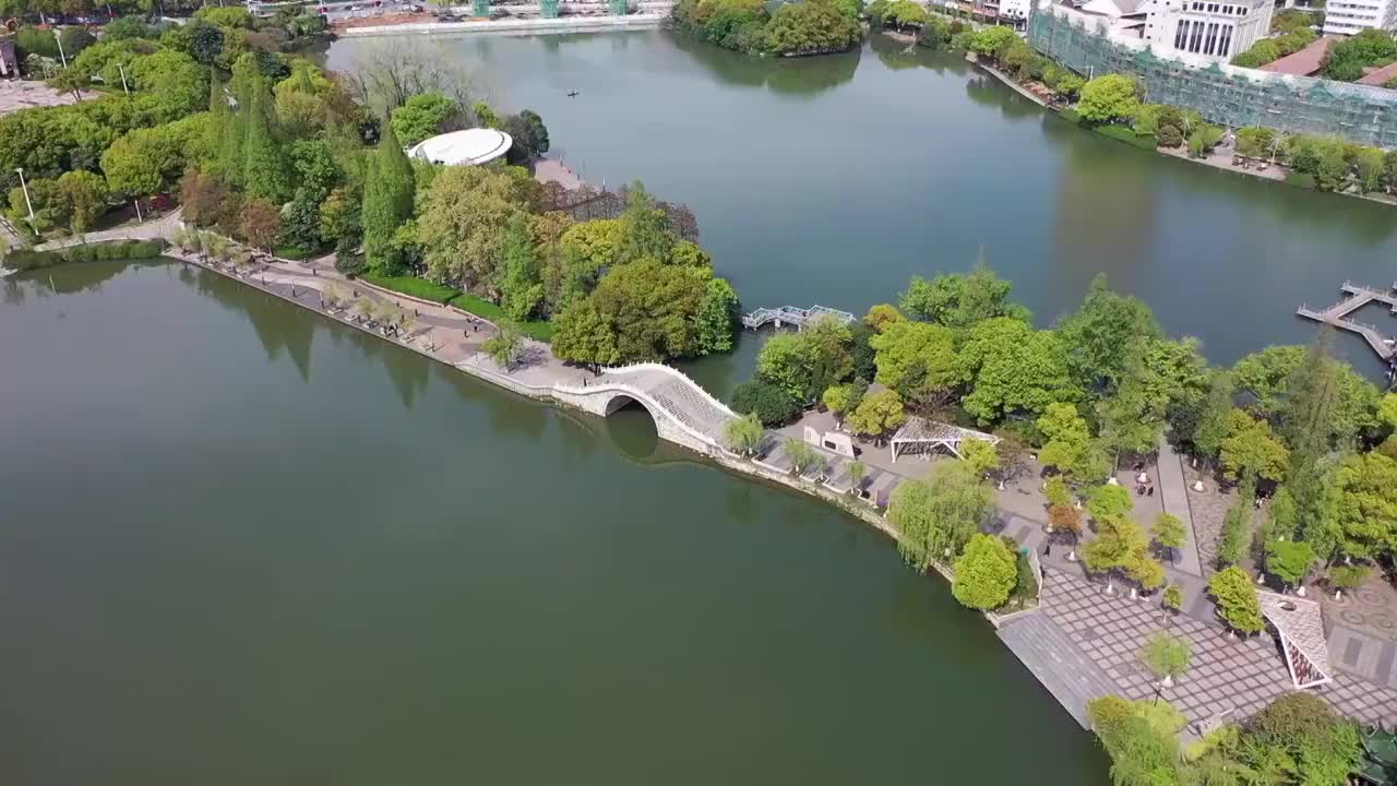 安徽芜湖鸠兹广场镜湖公园景区航拍视频素材