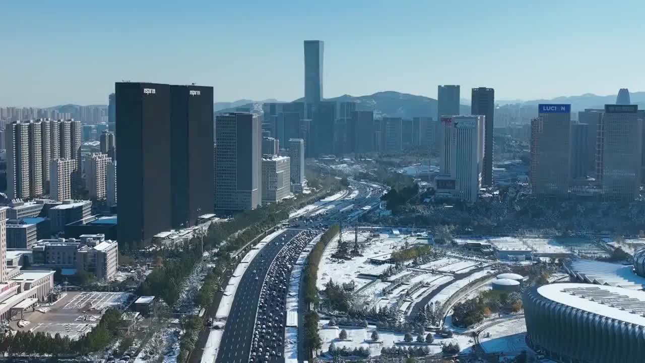 航拍雪后的济南都市风光视频素材