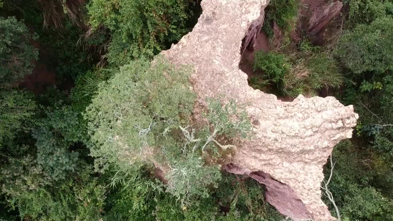 云南省红河州石屏县的一处土林地貌视频素材