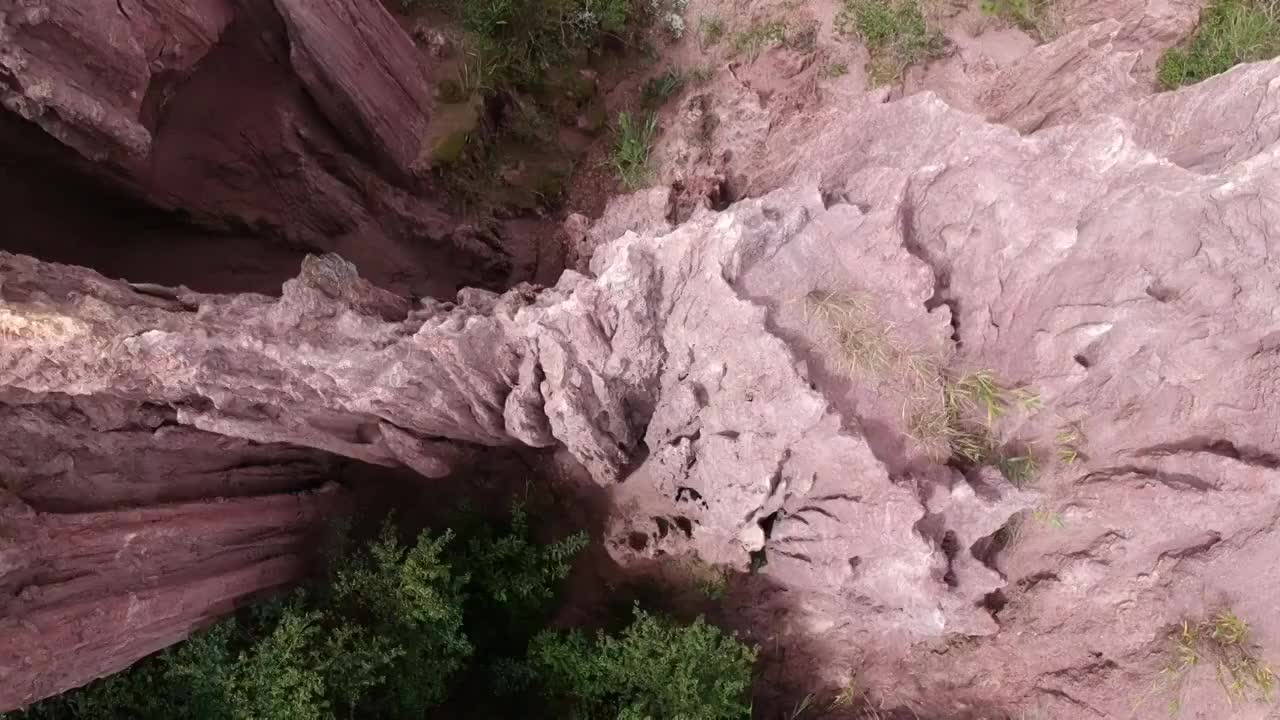 云南省红河州石屏县的一处土林地貌视频素材