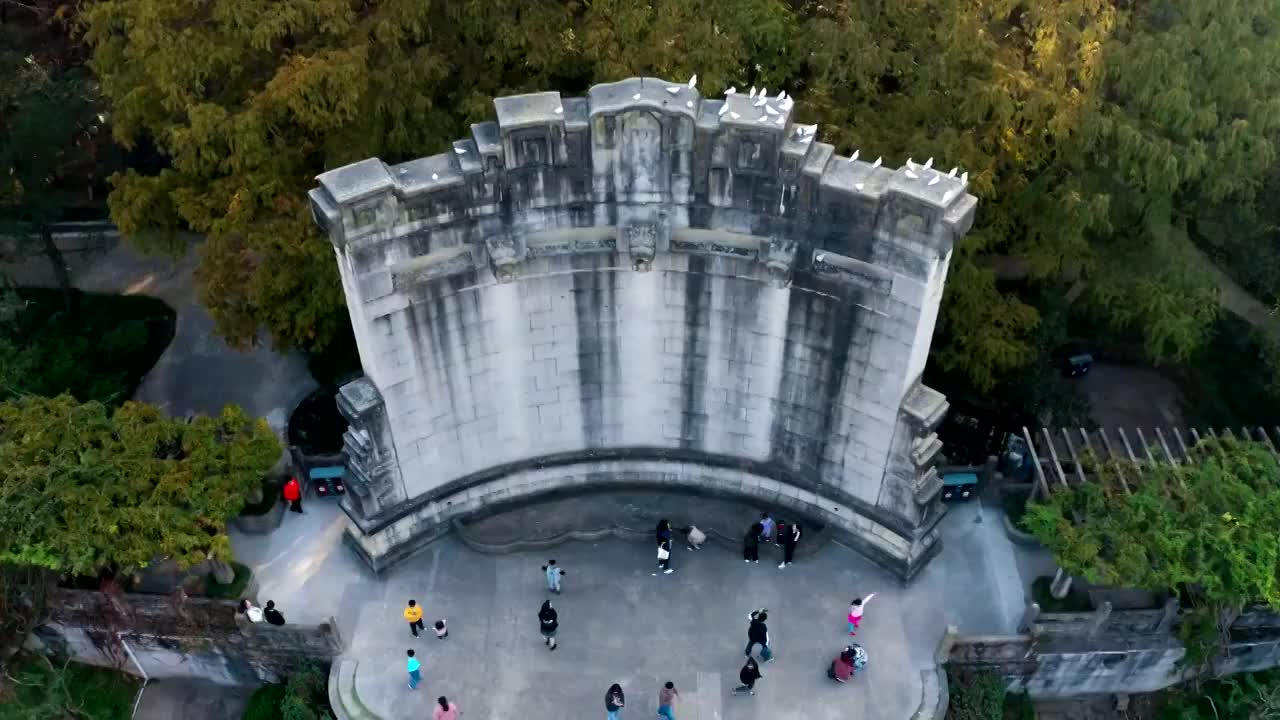 南京市钟山风景名胜区南京音乐台秋景航拍视频素材