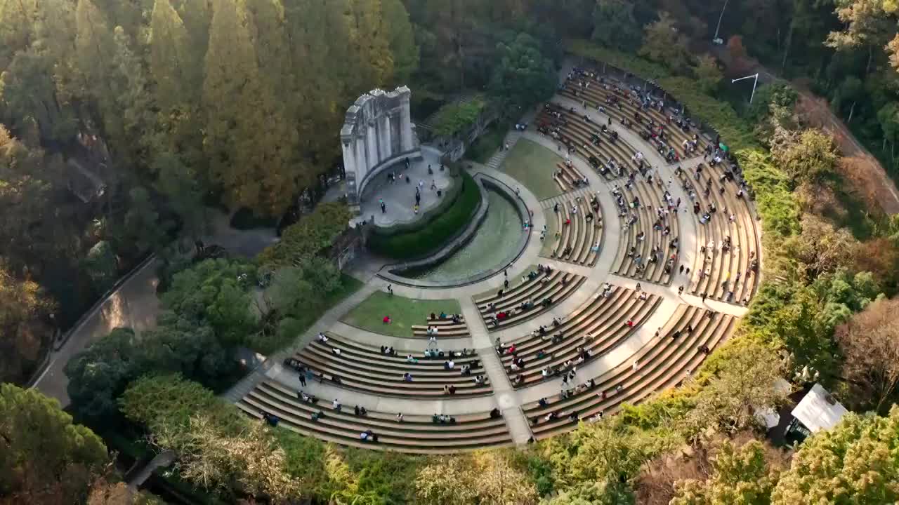 南京市钟山风景名胜区南京音乐台秋景航拍视频素材