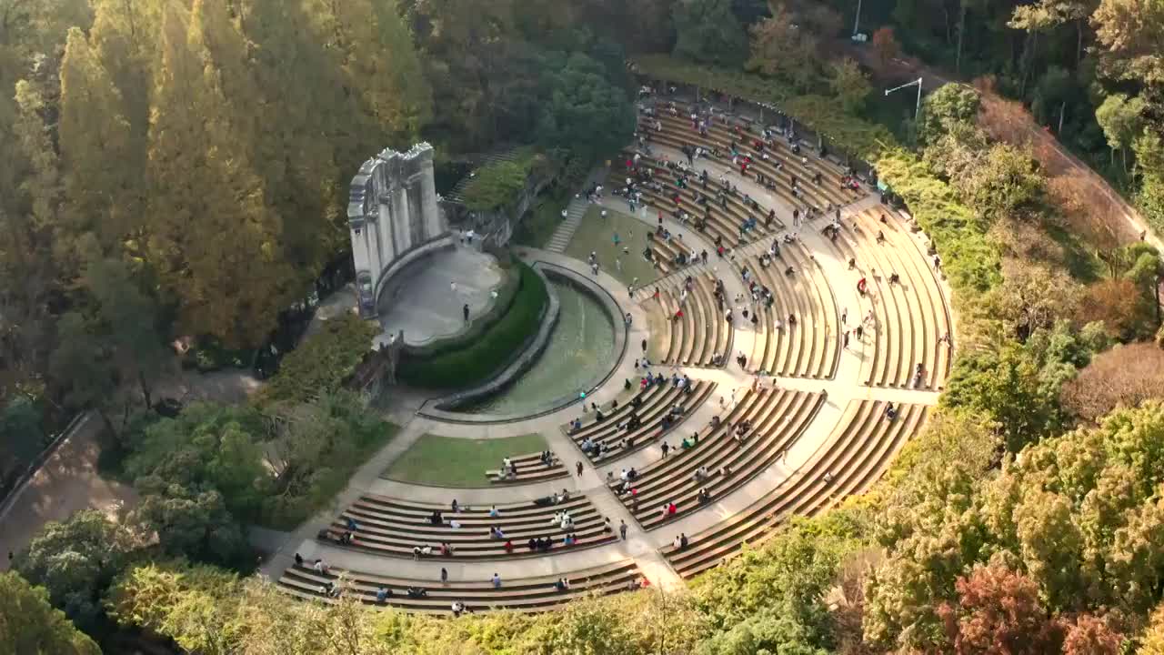 南京市钟山风景名胜区南京音乐台秋景航拍视频素材