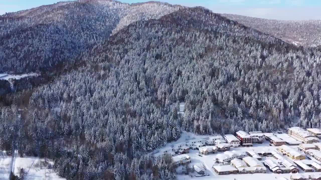 黑龙江牡丹江：航拍雪后的中国雪乡视频素材