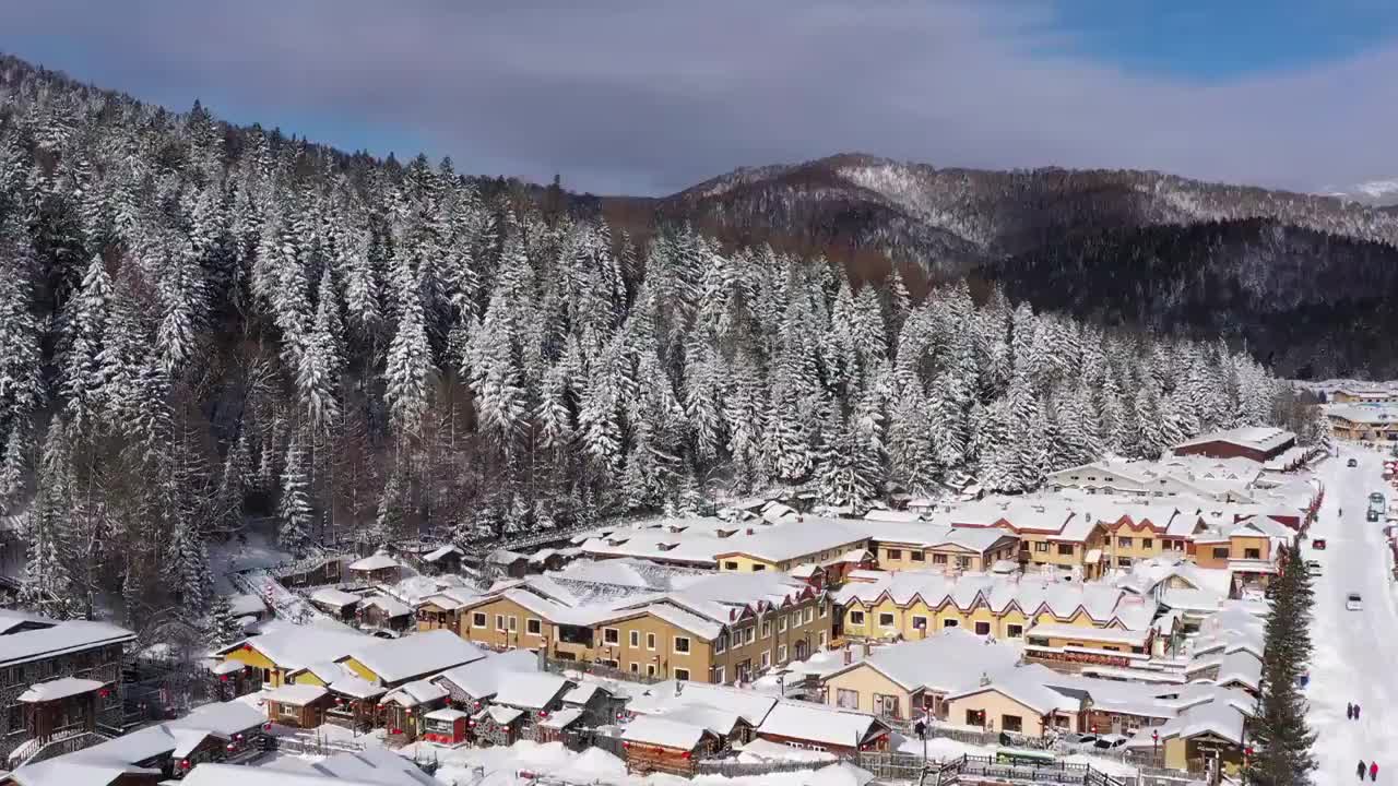 黑龙江牡丹江：航拍雪后的中国雪乡视频素材