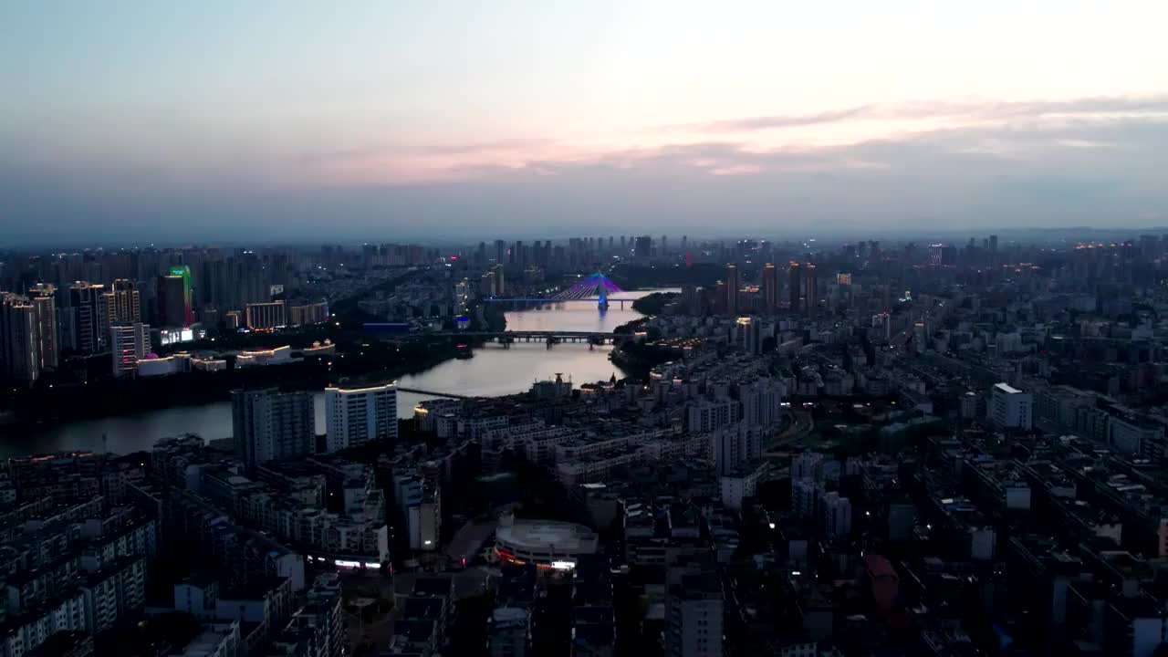 江西省赣州市赣江及沿岸城市风光夜景航拍视频素材