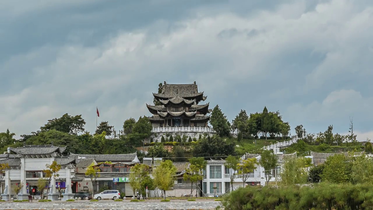 云南省红河州石屏县地标建筑来鹤亭视频素材